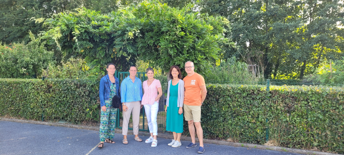 Charlène LEMONNIER (directrice de l'ALSH), Morgane GOHIER, Hélène BECHE, Béatrice FAUCON, Denis BASLE